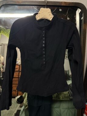 Free people movement stretchy button up top